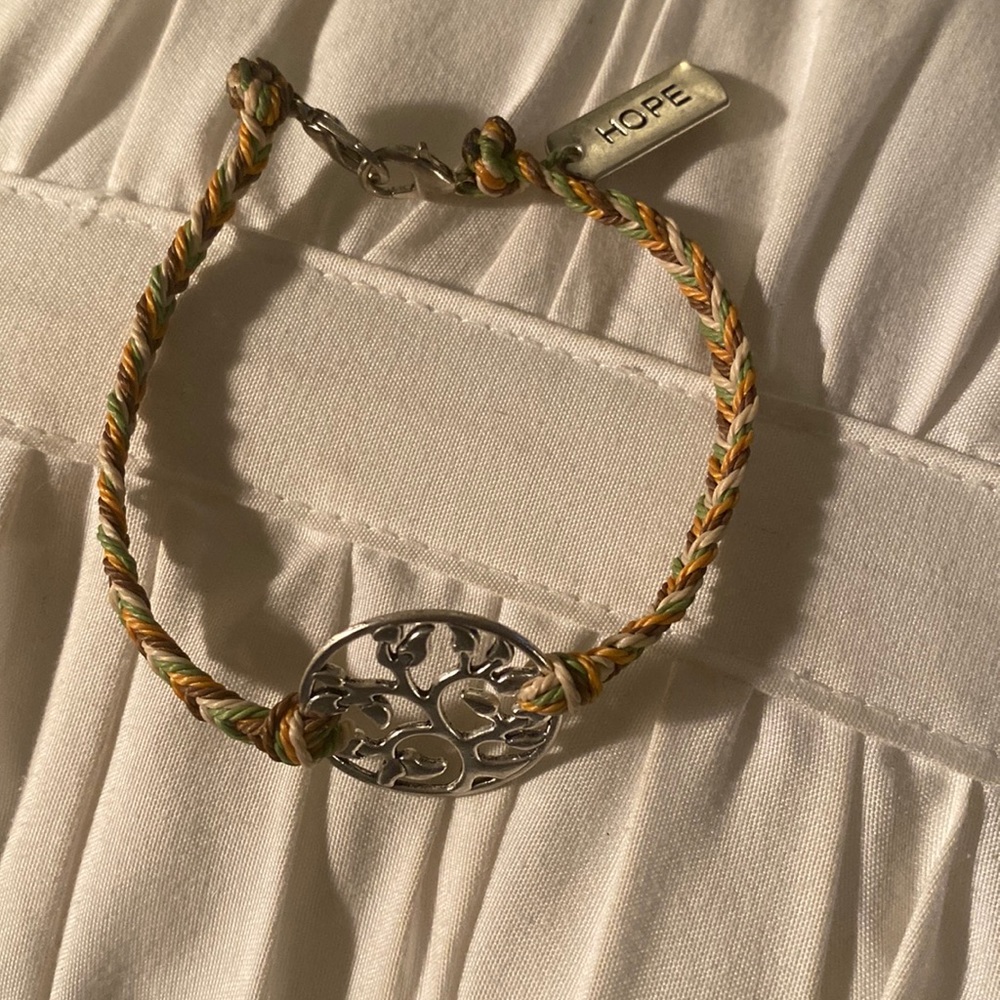 “Hope” friendship bracelet.